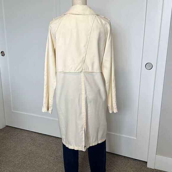 MAUBY Trench Coat In Off White - Picture 6 of 13